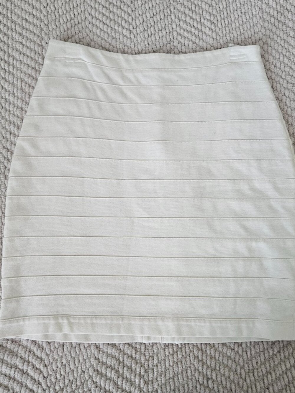 Express white bandage skirt Size 4